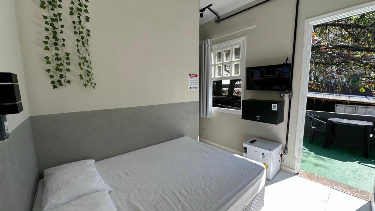 14 • Pitangueiras Guest house *